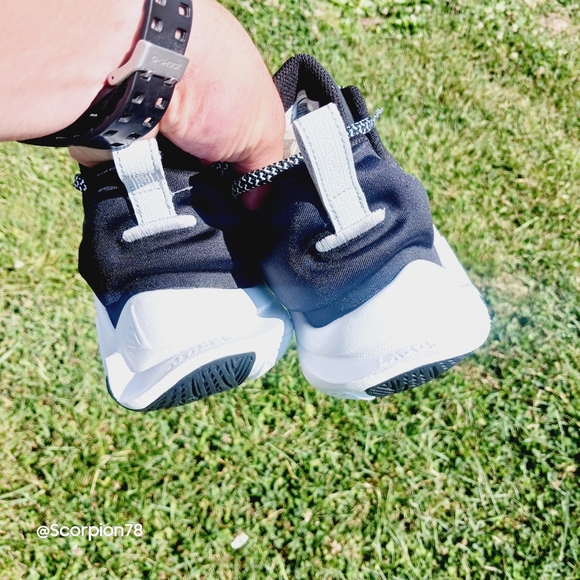 🔥 Last call Nike Giannis "Immortality" Basketball Shoes Size 7 Men/8.5 Women - Picture 10 of 12